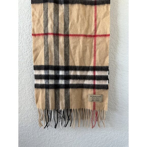 Burberry Fringed Checkered 100% Cashmere Scarf Unisex Designer Classic Timeless - Picture 4 of 7